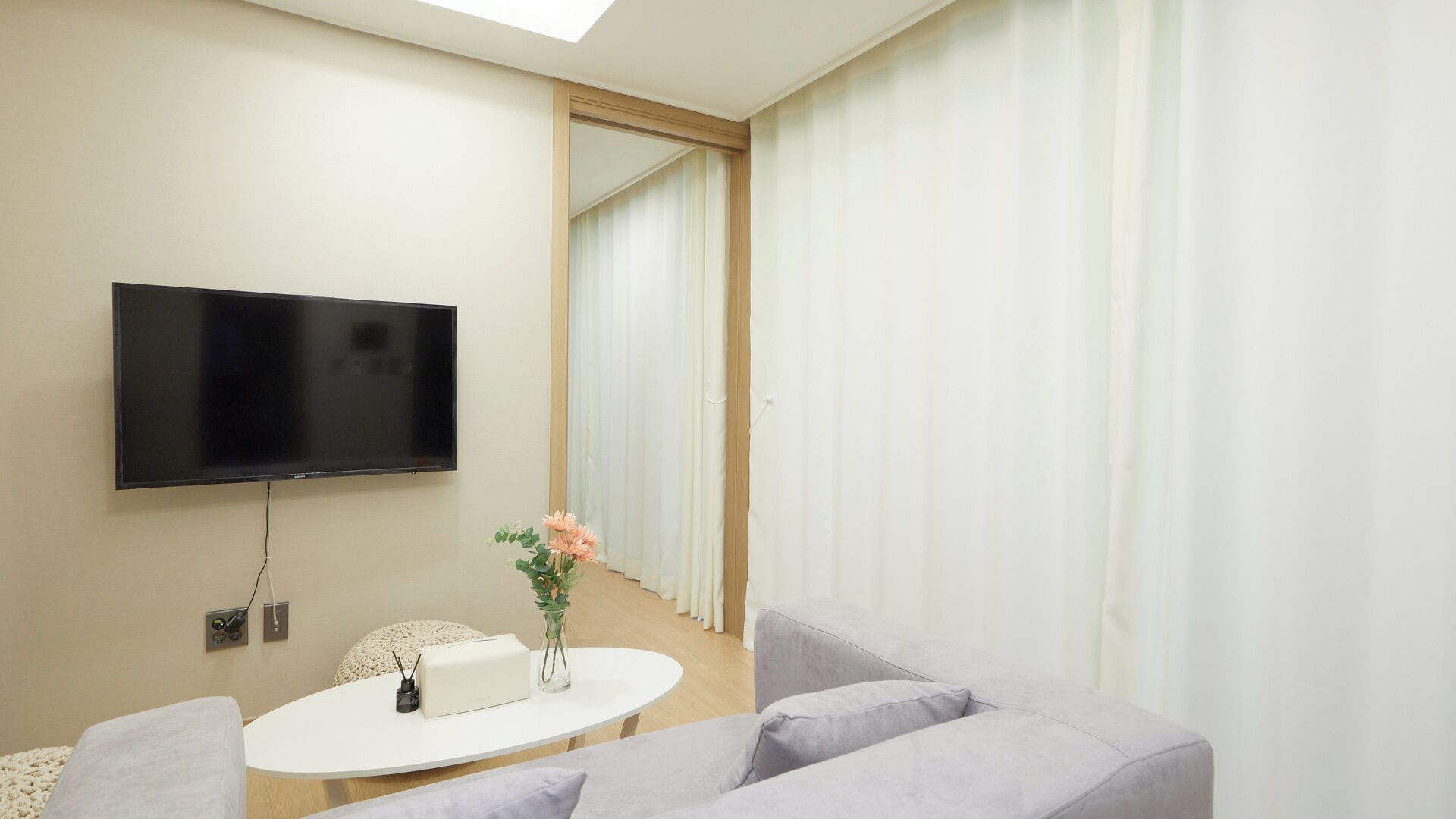 Individually decorated, individually furnished, soundproofing, free WiFi