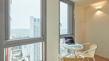 Superior Twin - Half Ocean View | Individually decorated, individually furnished, soundproofing, free WiFi