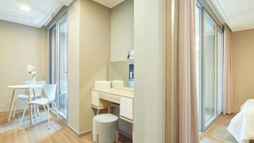 Superior Plus - Half Ocean View | Individually decorated, individually furnished, soundproofing, free WiFi