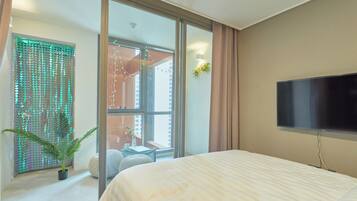 Superior Plus - Half Ocean View | Individually decorated, individually furnished, soundproofing, free WiFi