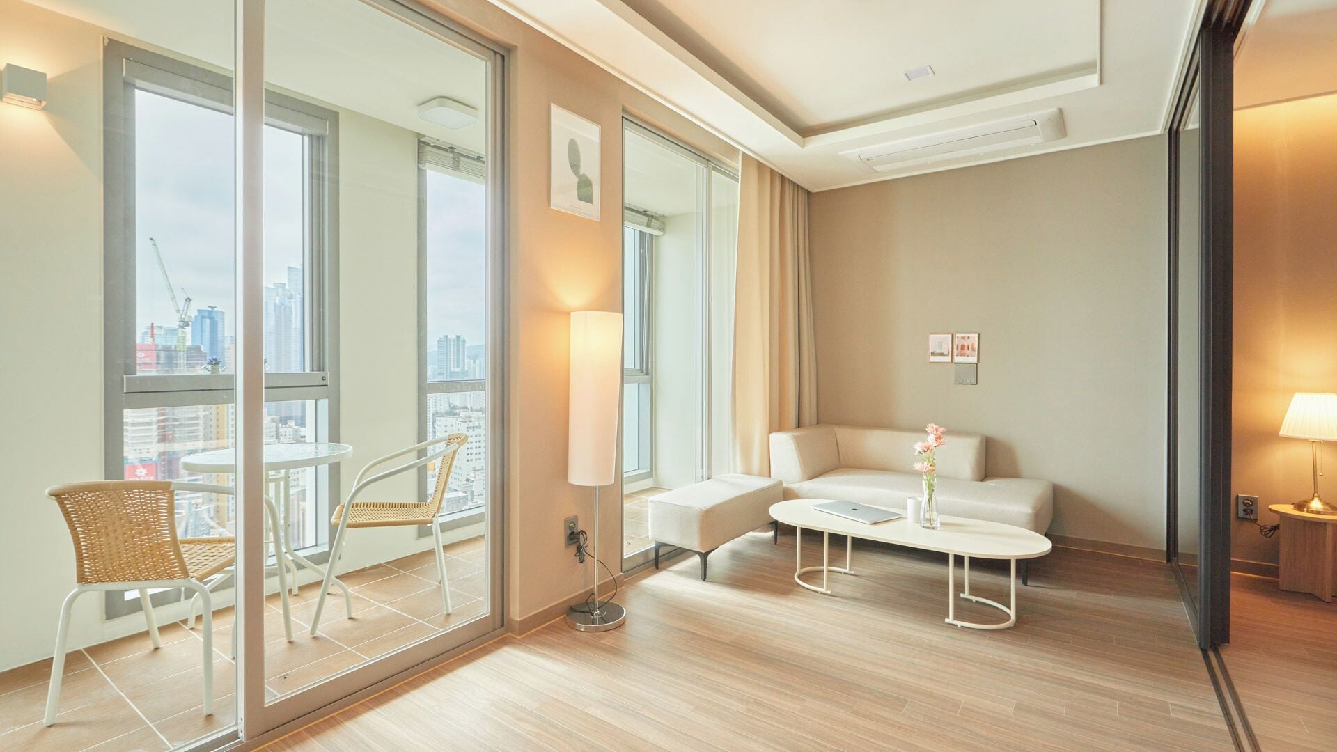 Deluxe - Half Ocean View | Individuelt dekorert, individuelt innredet og lydisolert