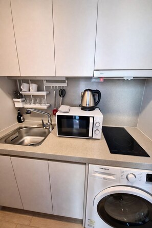 Superior | Individually decorated, individually furnished, soundproofing, free WiFi - Haeundae Elbonz (Busan)
