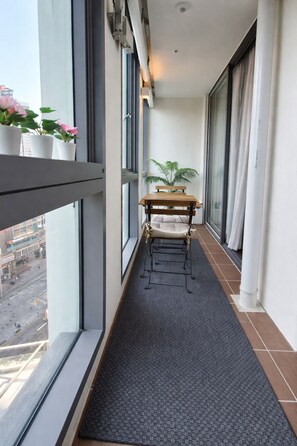 Deluxe Twin - Half Ocean View | Individually decorated, individually furnished, soundproofing, free WiFi