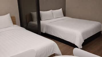 Deluxe Twin - Half Ocean View | Individually decorated, individually furnished, soundproofing, free WiFi