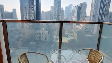 Individually decorated, individually furnished, soundproofing, free WiFi