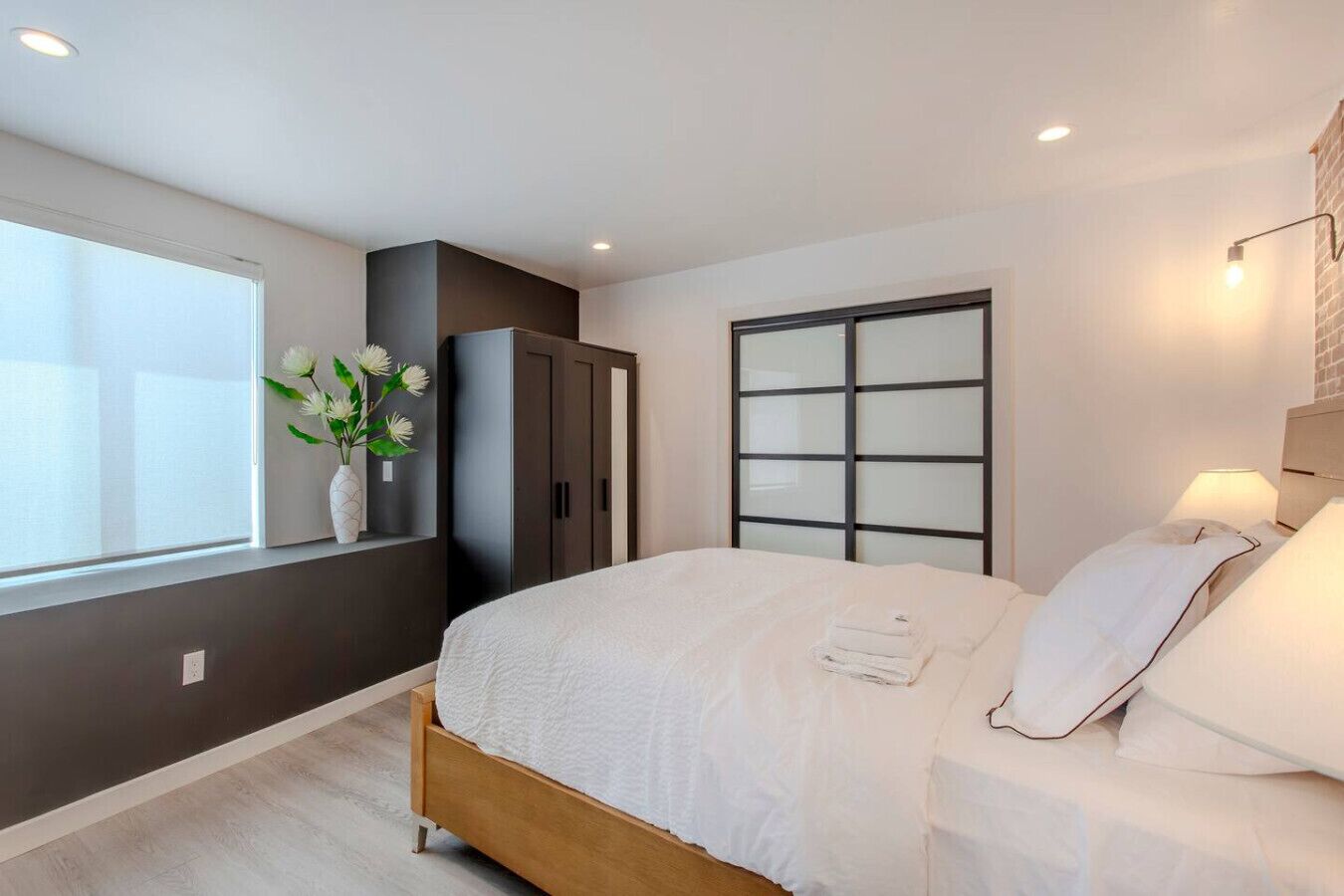 Bügeleisen/Bügelbrett, WLAN, Bettwäsche