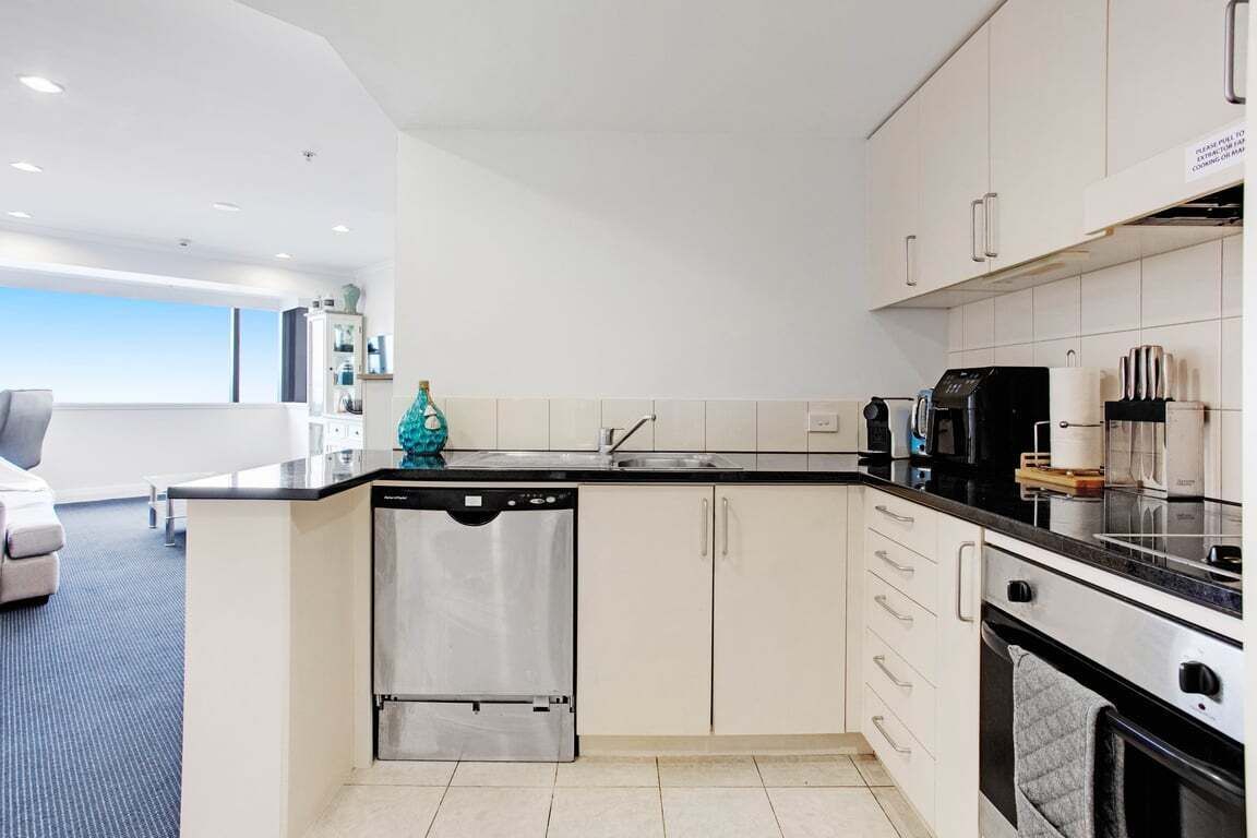 Fridge, dishwasher, coffee/tea maker, toaster