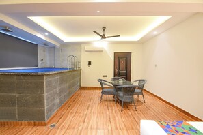 Egyptian cotton sheets, premium bedding, in-room safe, free WiFi - FabHotel Prime Shahdara (New Delhi)