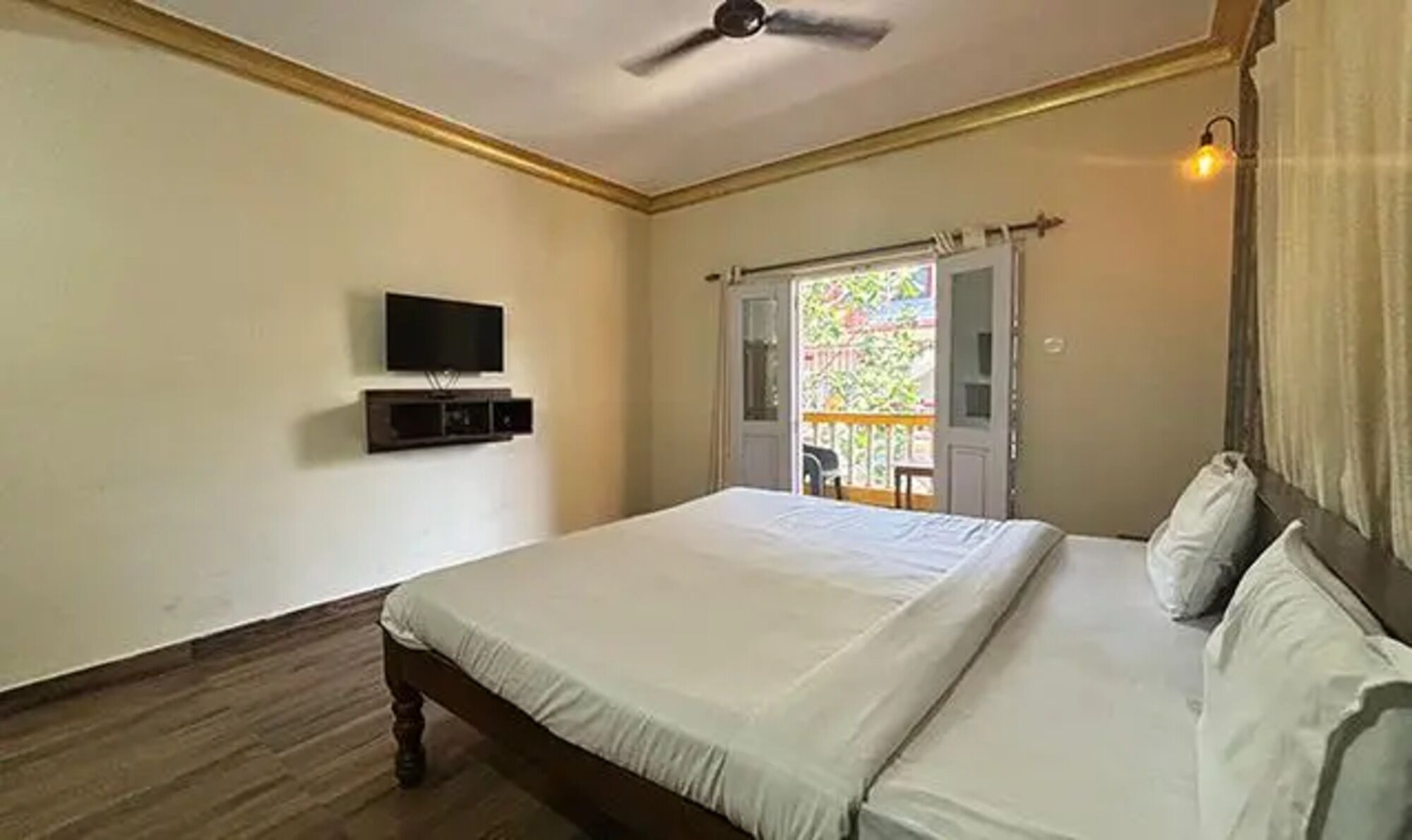 尊榮客房 | 埃及棉床單、高級寢具、客房內保險箱、免費無線上網