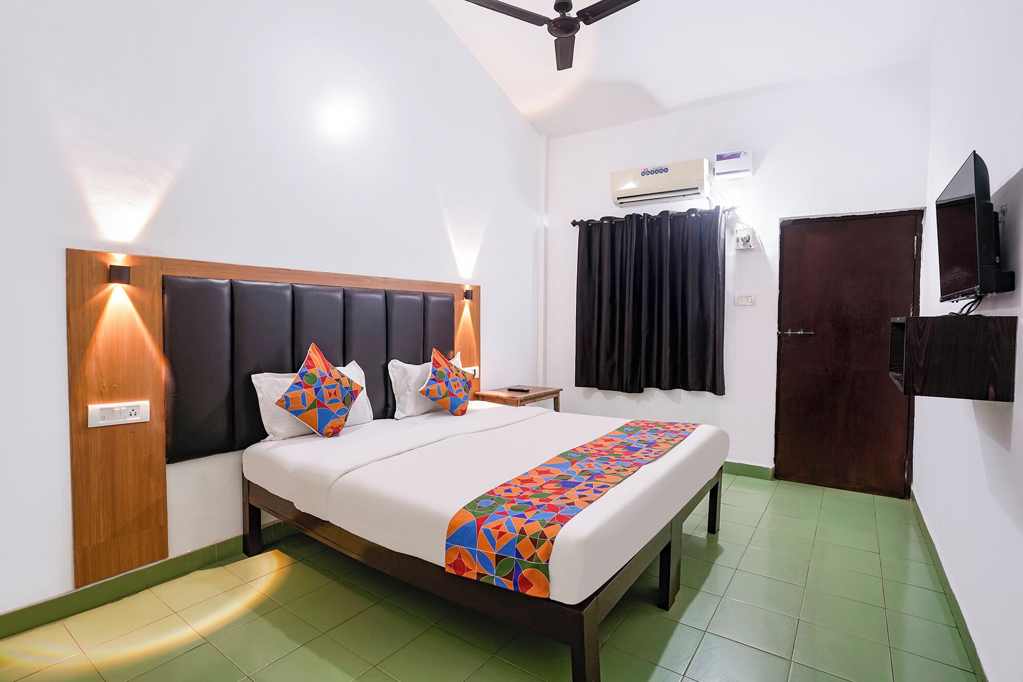 Deluxe Room | Egyptian cotton sheets, premium bedding, in-room safe, free WiFi