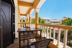 Balcony - Fabexpress Romeo’S 2 (Calangute)