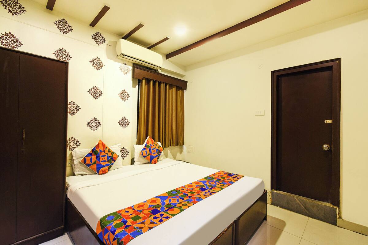 Deluxe Room | Egyptian cotton sheets, premium bedding, in-room safe, free WiFi