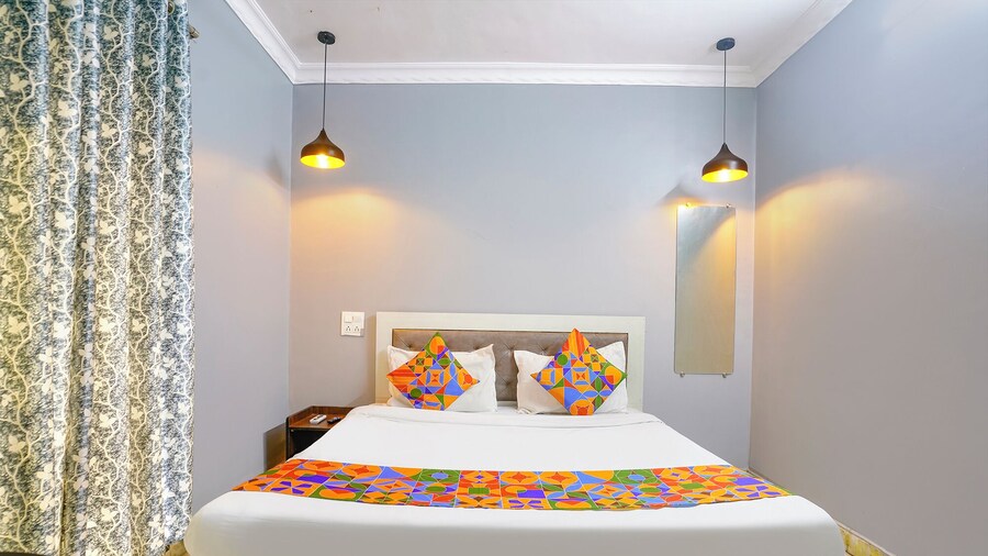 Fabhotel Galaxy Grand
