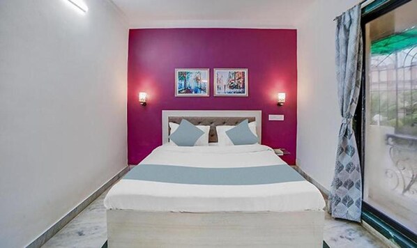 Deluxe Room | Egyptian cotton sheets, premium bedding, in-room safe, free WiFi