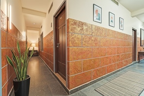 Lobby - Fabhotel Pk Residency (Ernakulam)