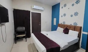 Deluxe Room | Egyptian cotton sheets, premium bedding, free WiFi, bed sheets