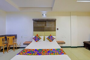 Egyptian cotton sheets, premium bedding, in-room safe, free WiFi - Fabhotel Yagna Residency (Puducherry)