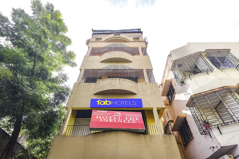 Fabhotel The Infinity