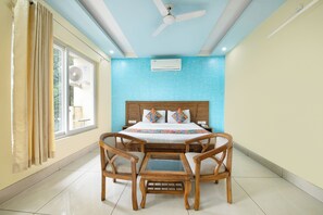 Deluxe Room | Egyptian cotton sheets, premium bedding, in-room safe, free WiFi