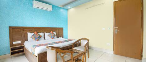 Deluxe Room | Egyptian cotton sheets, premium bedding, in-room safe, free WiFi