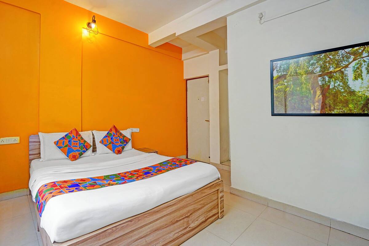 Premium Room | Egyptian cotton sheets, premium bedding, in-room safe, free WiFi