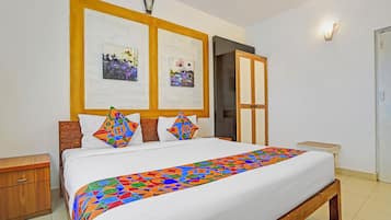 Egyptian cotton sheets, premium bedding, in-room safe, free WiFi