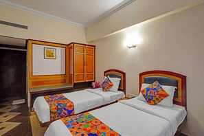Egyptian cotton sheets, premium bedding, in-room safe, free WiFi