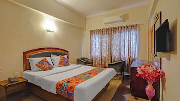 Deluxe Room | Egyptian cotton sheets, premium bedding, in-room safe, free WiFi