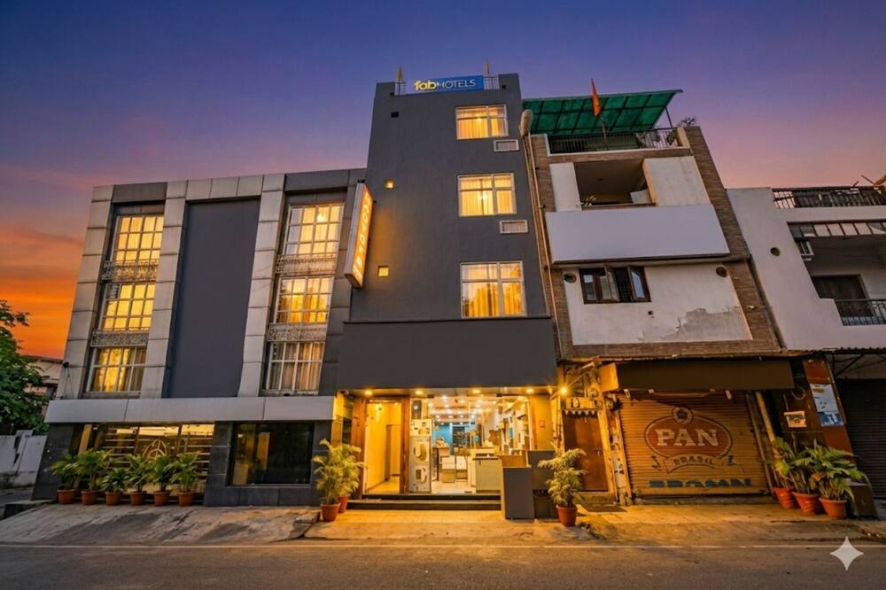 Fabhotel Santosh Residency