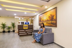 Reception - Fabhotel Wild Wings Kothapet (Hyderabad)