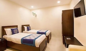 Egyptian cotton sheets, premium bedding, in-room safe, free WiFi