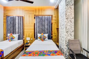 Egyptian cotton sheets, premium bedding, in-room safe, free WiFi