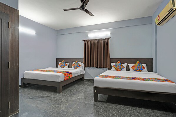 Family Room | Egyptian cotton sheets, premium bedding, free WiFi, bed sheets