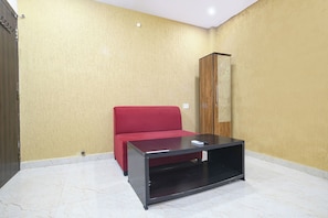 Egyptian cotton sheets, premium bedding, free WiFi, bed sheets