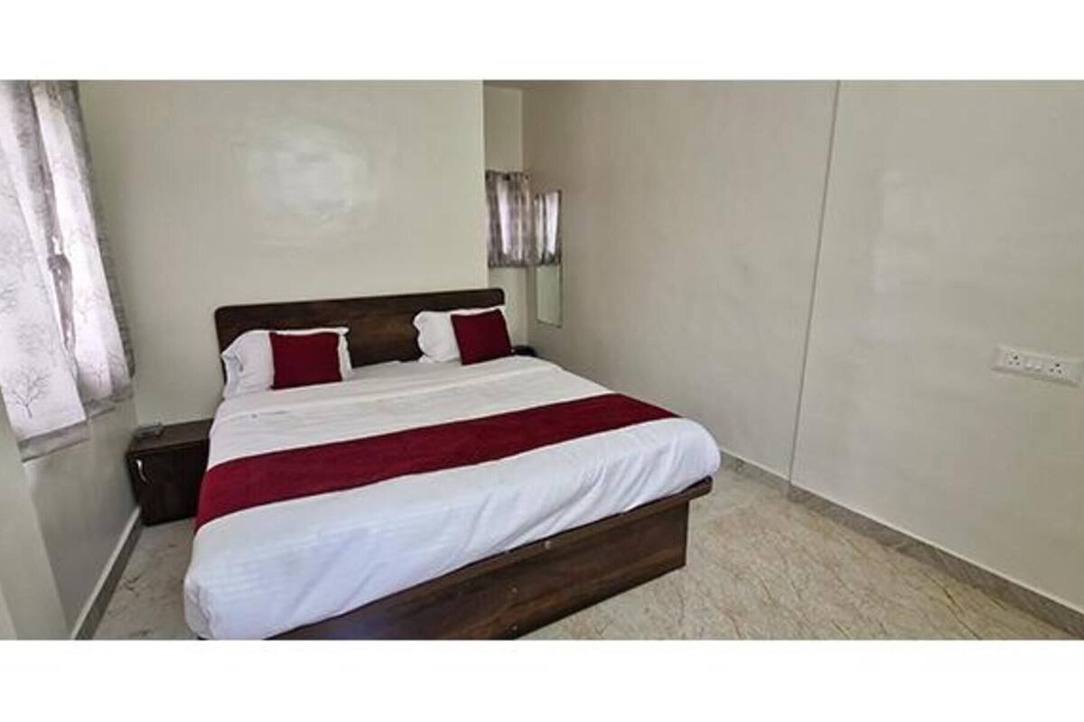 Deluxe Room | Egyptian cotton sheets, premium bedding, in-room safe, free WiFi