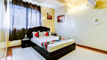 Egyptian cotton sheets, premium bedding, free WiFi, bed sheets