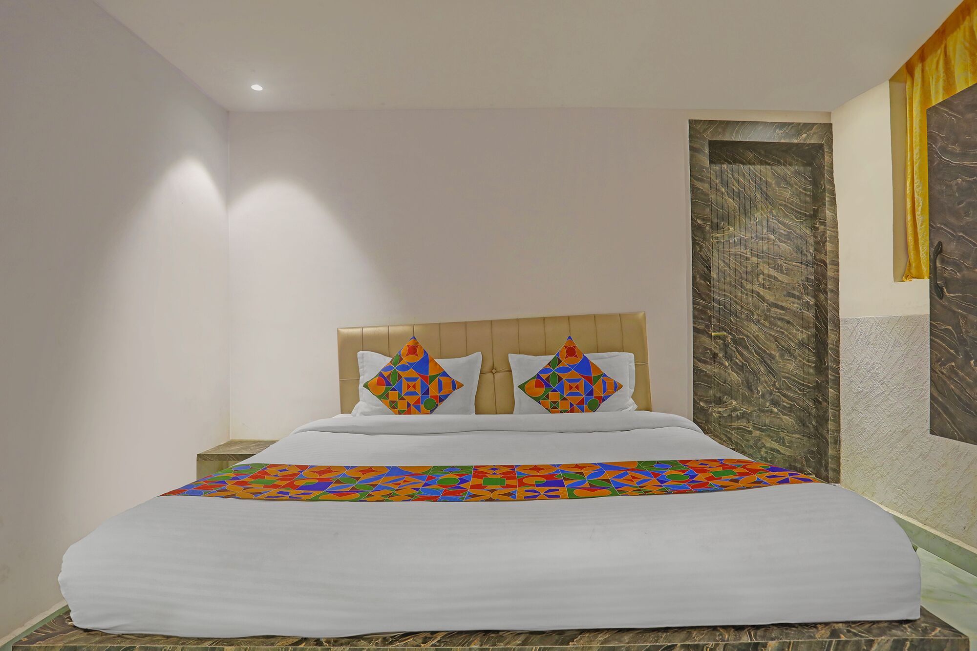 Bettwäsche aus ägyptischer Baumwolle, hochwertige Bettwaren, Zimmersafe