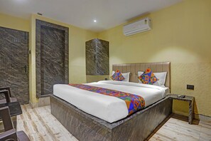 Egyptian cotton sheets, premium bedding, in-room safe, free WiFi - Fabhotel Stay With Inn (Ranchi)