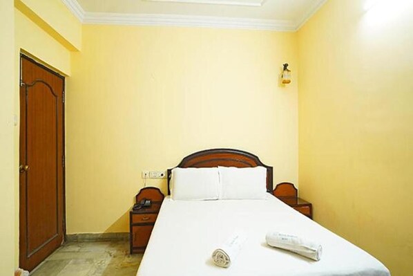 Deluxe Room | Egyptian cotton sheets, premium bedding, in-room safe, free WiFi