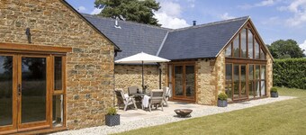 Stunning barn conversion - Hook Norton Barn