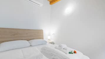 Family Apartment, Multiple Bedrooms (Nido dell'Usignolo) | 2 bedrooms, WiFi, bed sheets