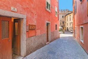 Familienapartment, Mehrere Schlafzimmer (Nido dell'Usignolo) | Aussenbereich