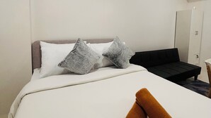 Room, 1 Bedroom, Balcony | 1 bedroom - Room-chic and Comfortably Cozy (Iloilo)