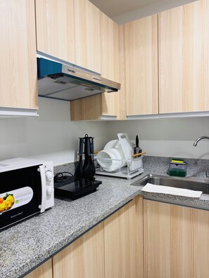 Room, 1 Bedroom, Balcony | Interior