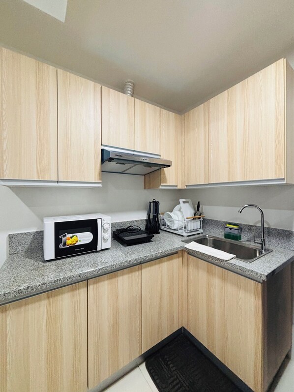 Zimmer, 1 Schlafzimmer, Balkon | Innenbereich