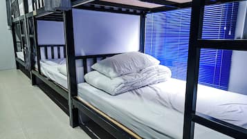 共同ドミトリー 禁煙 シティビュー | WiFi (無料)