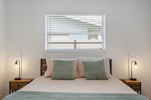 3 bedrooms, free WiFi, bed sheets