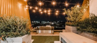 Bright Kingston Stay with Balcony Access