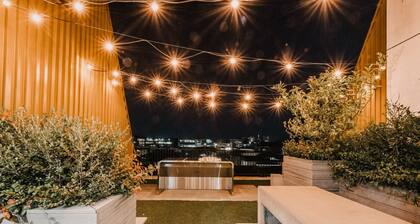 Bright Kingston Stay with Balcony Access