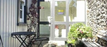 Charming Stone Cottage: Your Idyllic Retreat Awaits!